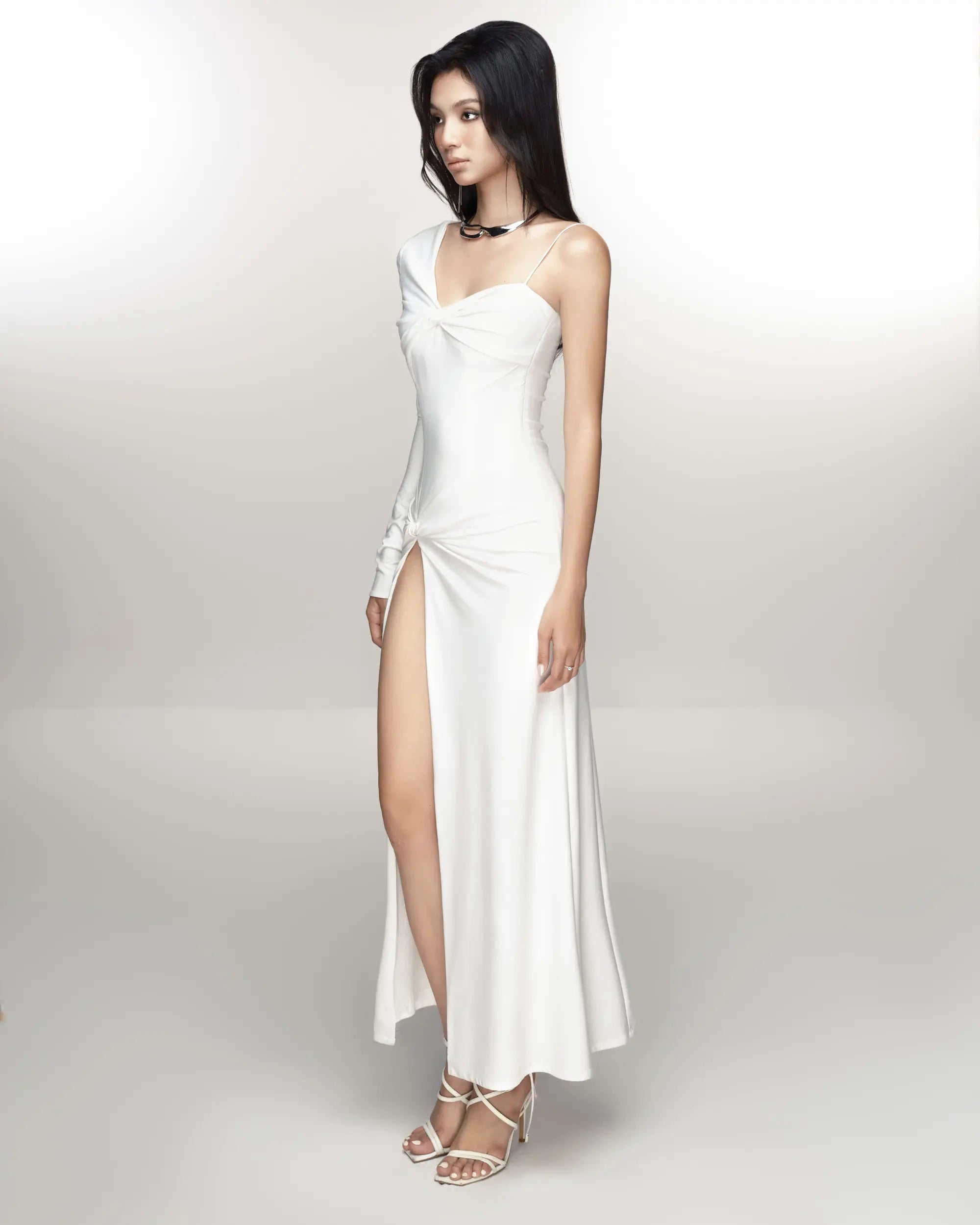 AURORA RADIANCE LONG DRESS - Magnetic & lumious look